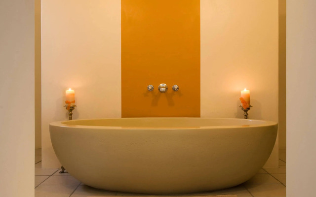 Art Gallery Guest House - Thandekayo