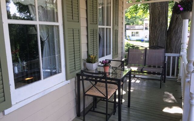 Dundas Glen Bed & Breakfast