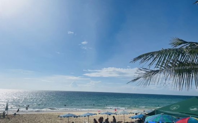 Karon Beach Moone