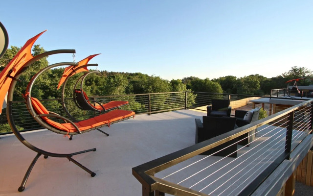 The Escape to East Zion