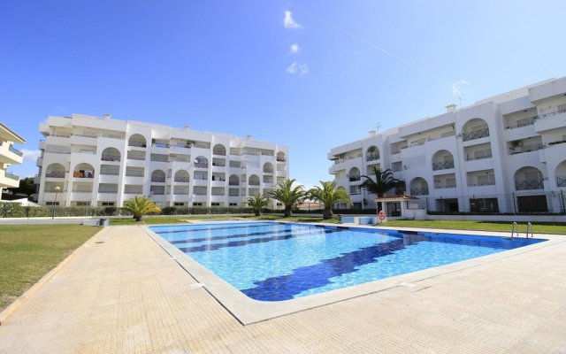 Disinfected Apartment - Armação de Pera with Pool by Homing