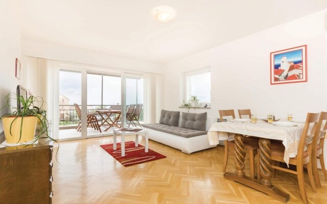 Beautiful Home in Matulji With Wifi and 2 Bedrooms