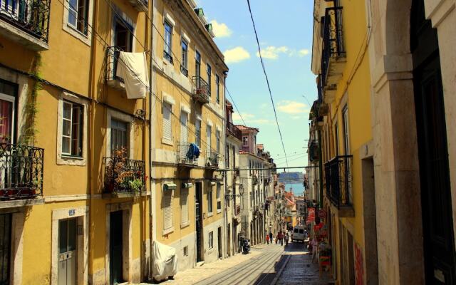 Anjos Apartment - Family Studio Central Lisbon