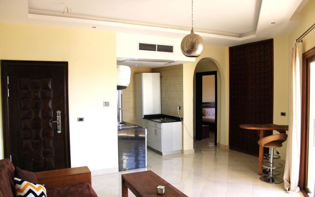 Beachfront and sea View in 5 Star Hotel Hurghada