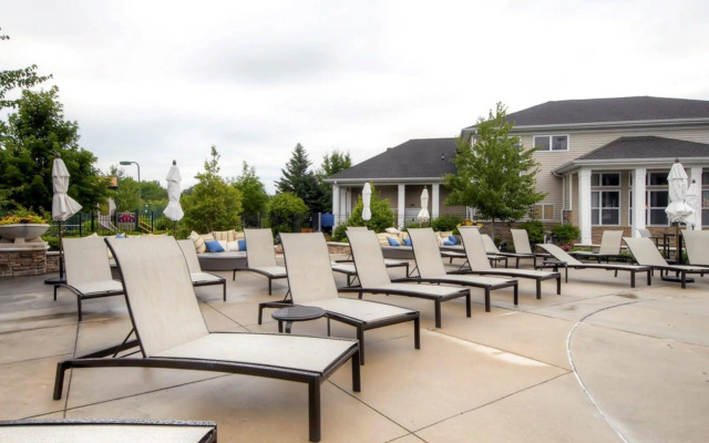 Global Luxury Suites at the Junction