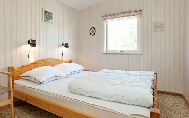 Quaint Holiday Home in Dannemare With Whirlpool