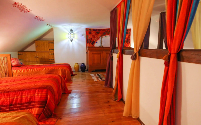 Al-Ushbuna Residence & Hostel