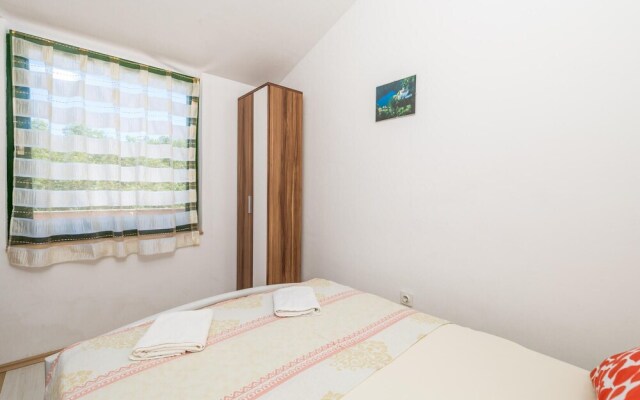 Beautiful Home in Potocnica With Wifi and 1 Bedrooms