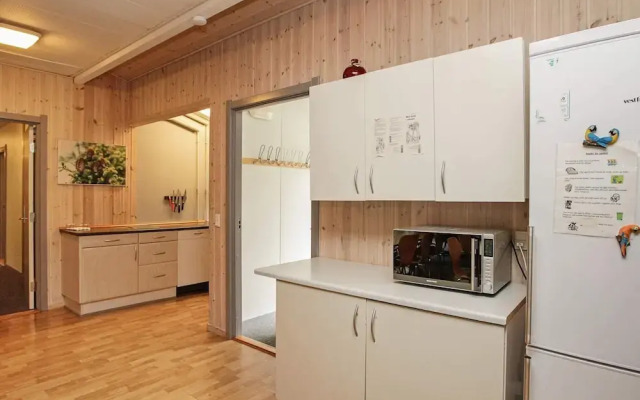 20 Person Holiday Home in Oster Assels