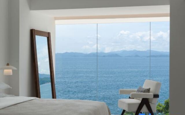 Secret Field · Shenzhen Kamakura Maze Reef Sea View Hotel