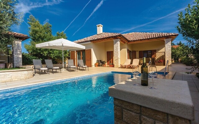 Awesome Home in Sisan With Wifi and 2 Bedrooms