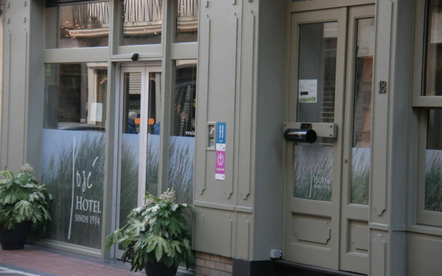 hotelImage