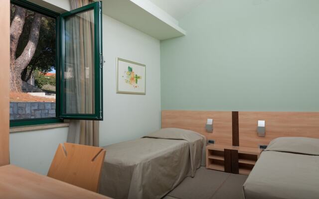 Maistra Apartments Petalon