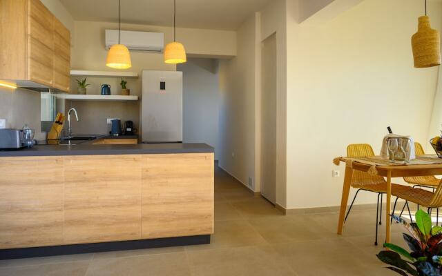 Roots Suites in Crete