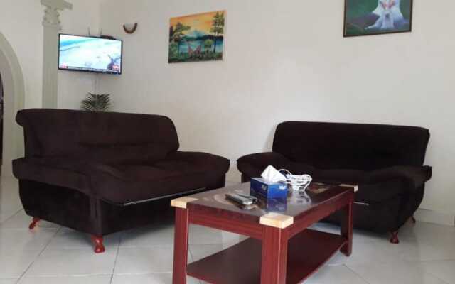 Emra Hotel