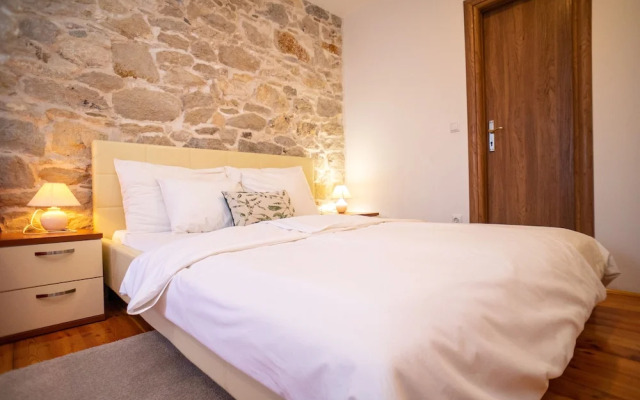 Stone House Marino