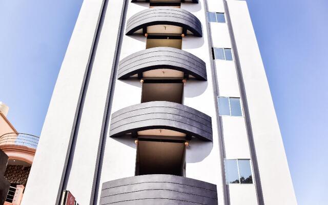 City Tower Inn by OYO Rooms