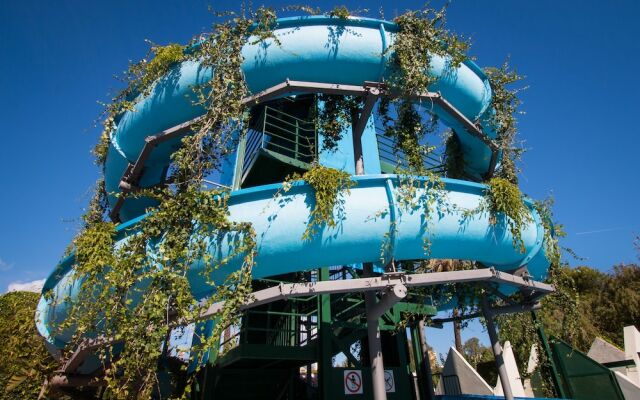 Holidays2Benal Beach