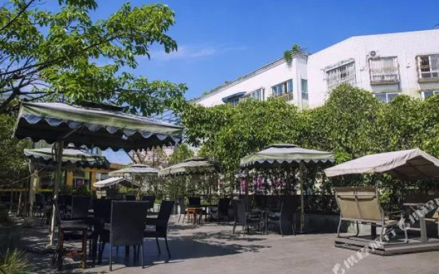 Tianhao Business Hotel