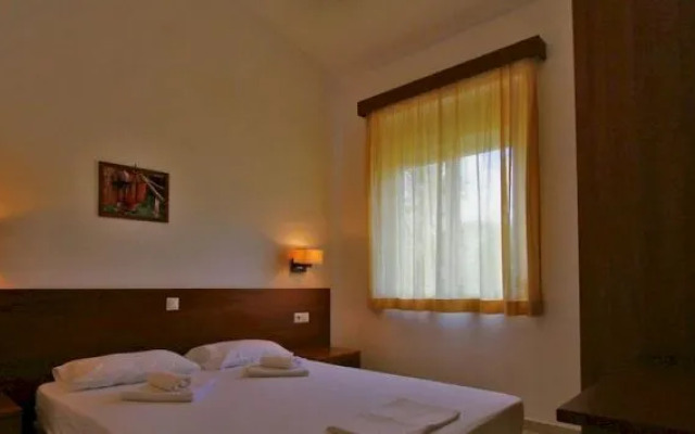 Monachus Monachus Apartments