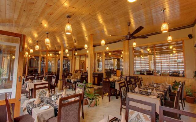 Hotel Kanishka Manali