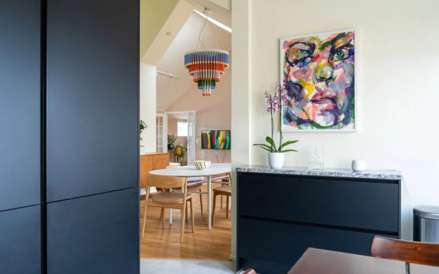 Spacious apartment with sauna & balcony