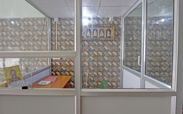 Spot On 43677 Rkp Residency