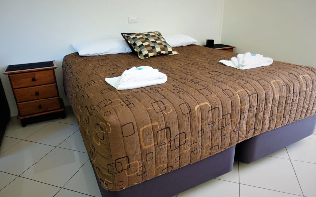 Pacific Palms Motor Inn