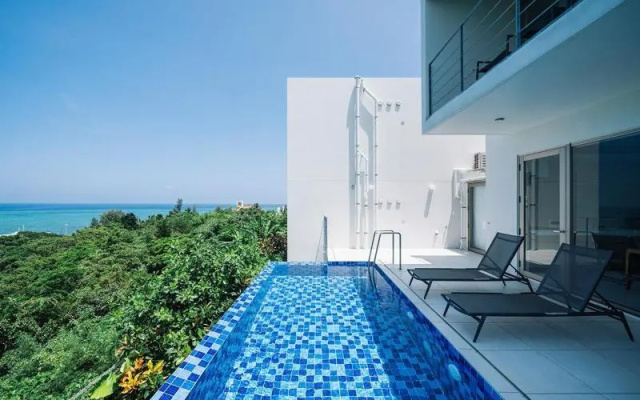 Blue Rela Luxe Resort Okinawa – Pool – Onna