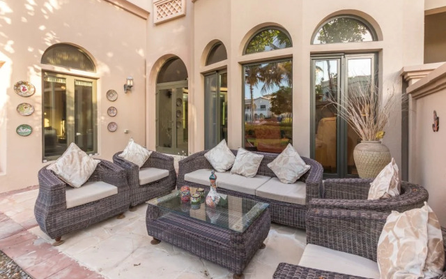 The Palm Jumeirah Villas - Frond A