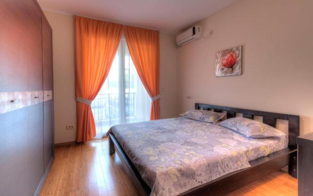 Apartments Nirgilija