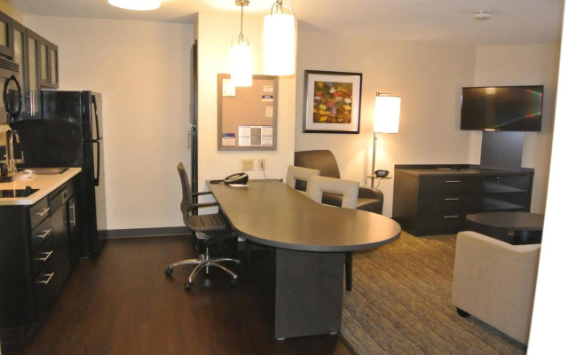 Candlewood Suites Washington-Fairfax by IHG