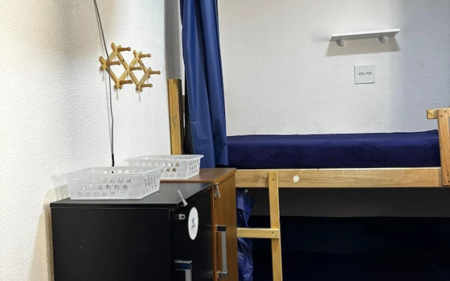 Primos Hostel & House