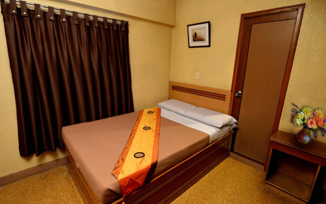 Paladin Hotel
