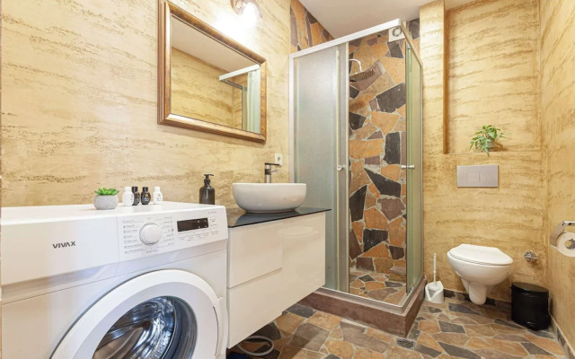Stay Inn on Koghbatsi Str. 16