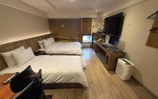 Cleopatra Hotel