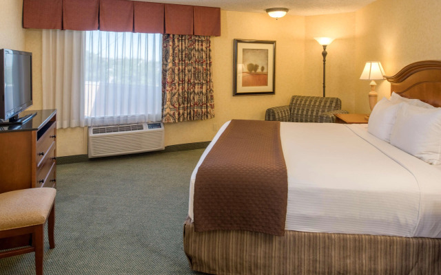 Red Lion Hotel Pasco Airport & Conference Center