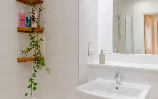 Vibrant & Inviting 1BD Flat, Heart of Haggerston!