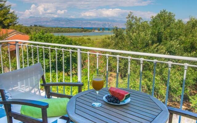 Villa Siorra by MediterraneanVillas