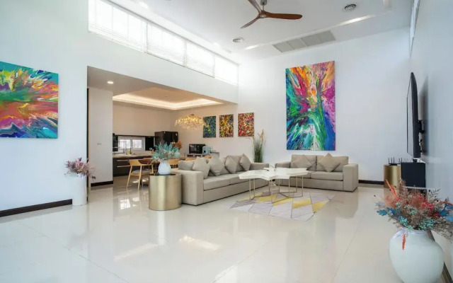 Sky - 4BR Private Villa in Phuket