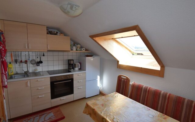 Cozy Apartment in Lechbruck With Garden