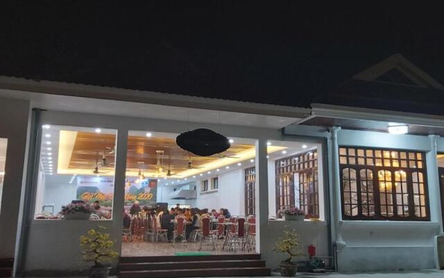 Van Xuan Royal Hotel