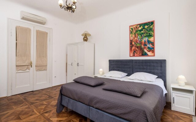 Beautiful Apartment in Volosko With 2 Bedrooms and Wifi