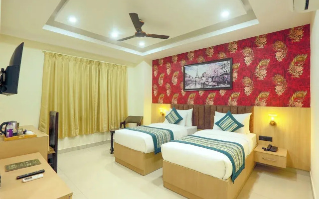 FabHotel Green Lotus Luxe