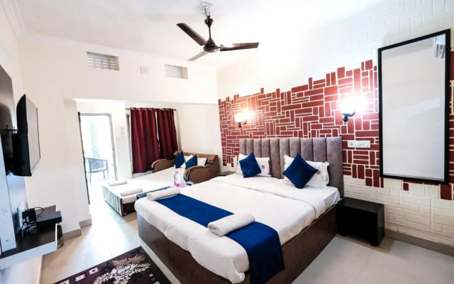 Hotel Sapphire International