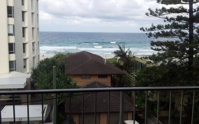 Surfers Chalet