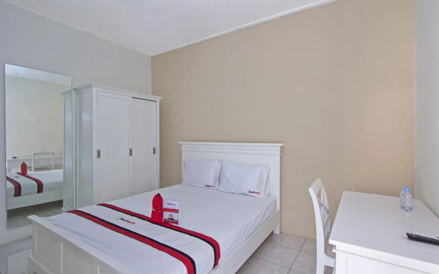 RedDoorz near Atmajaya University