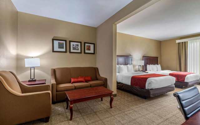 Comfort Suites Ennis