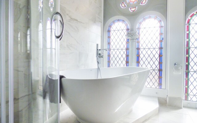 1 Chapel Place