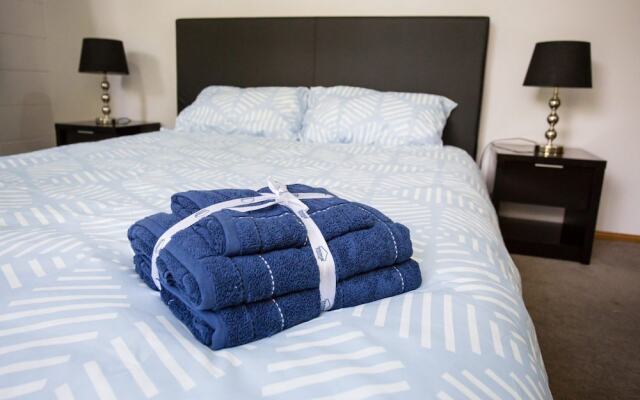 Rain Forest Retreat Jubilee Pocket